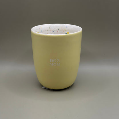 Egg Back Home Dog Mom – Gele Mok met Confetti Binnenzijde – 220 ml
