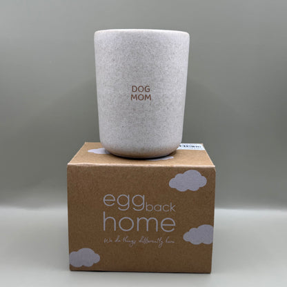 Egg Back Home Dune Dog Mom – Beige Steengoed Mok – 280 ml